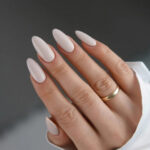 gel-polish-taupe-secret